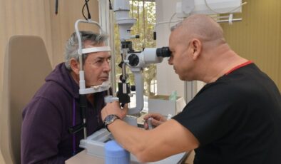 Salih Güney Bursa’da göz kapağı ameliyatı oldu