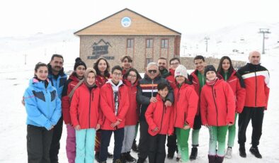 Erciyes Kayak Okulu’na Büyükkılıç’tan ziyaret